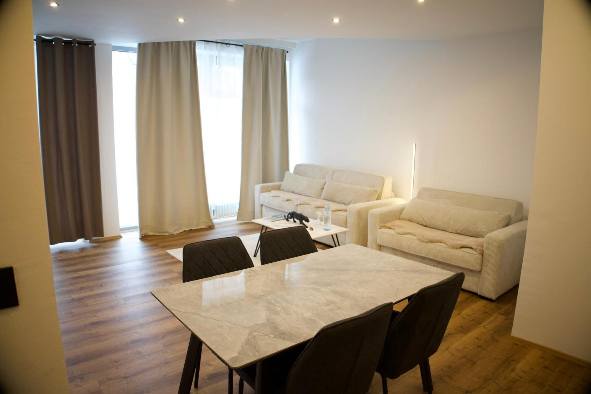 Dc Lofts I Modernes Loft In Der Stadt Salzburg Fuer Bis Zu 5 Personen Exterior photo